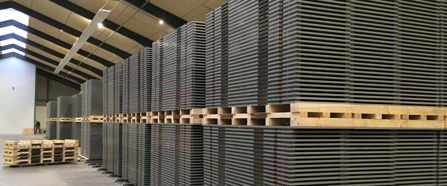 Plast til produktion af Troldtekt akustikplader