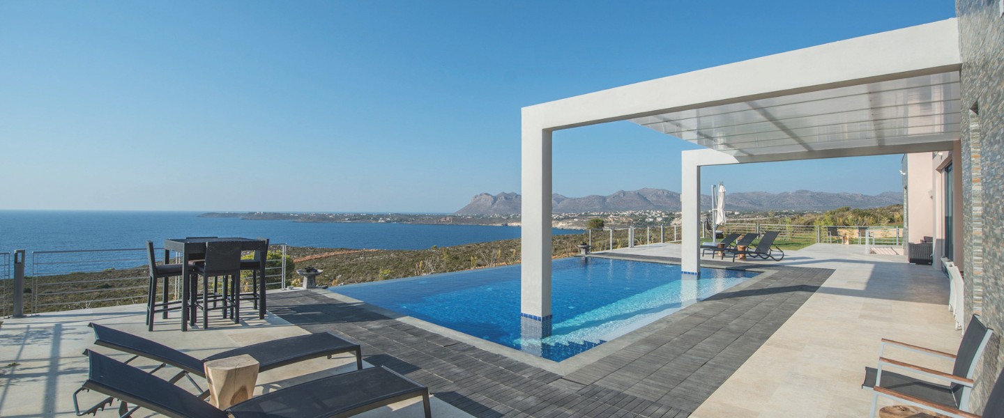 Termotag i polycarbonat til luksusvilla i Grækenland